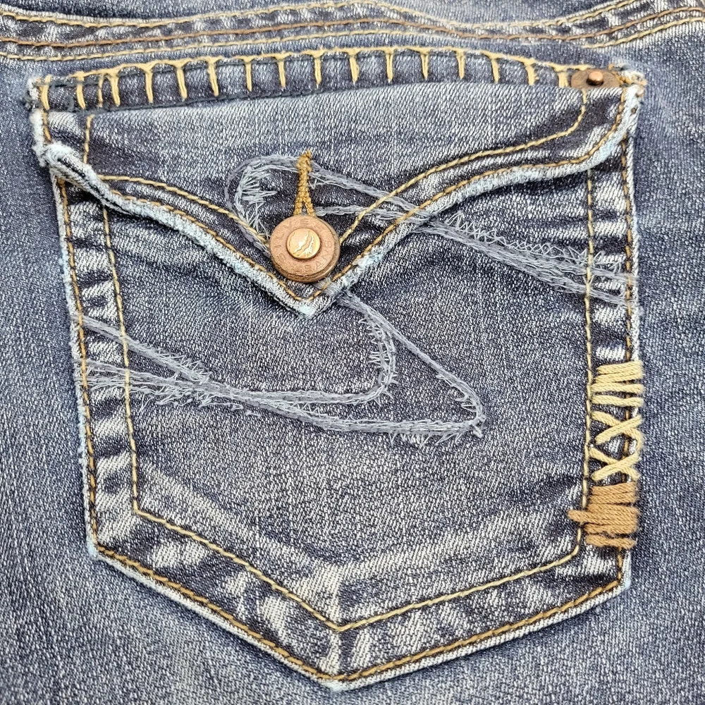 Silver Tuesday Flap Jeans - Picture 11 of 15